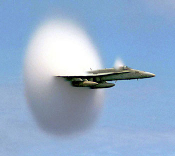 Condensation caused by sonic boom pressure wave